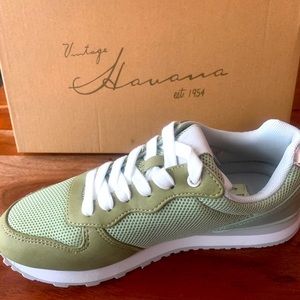 Vintage Havana sneakers
